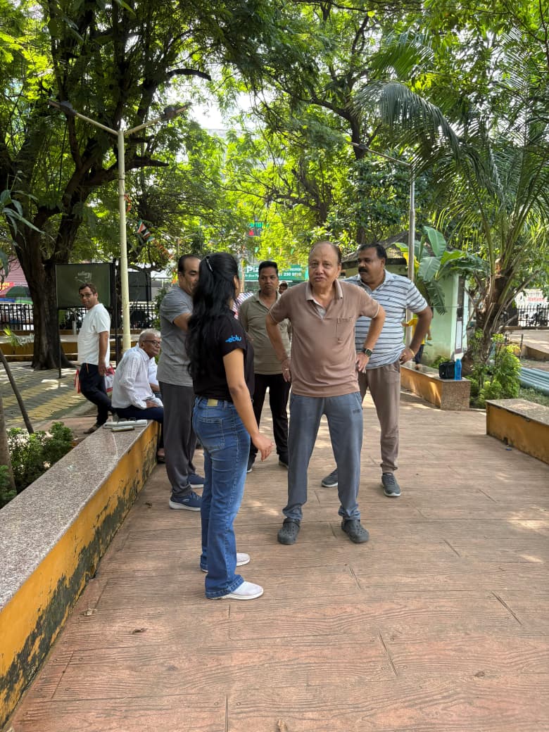 Media and industry representatives experiencing AI gait analysis at F95